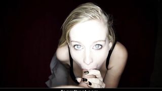 Blonde Babe Loves Peen