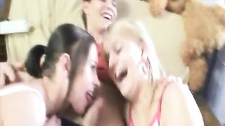 Women Party And Fuck