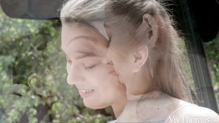 Good Service - Mia Split & Sofi Smile