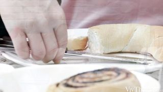 Good Service - Mia Split & Sofi Smile