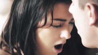 Free House Episode 4  - Unexpected Visit - Linda Sweet & Tera Link & Maxmilian Dior & Nick Ross