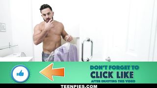 Prank War Babe Pussy